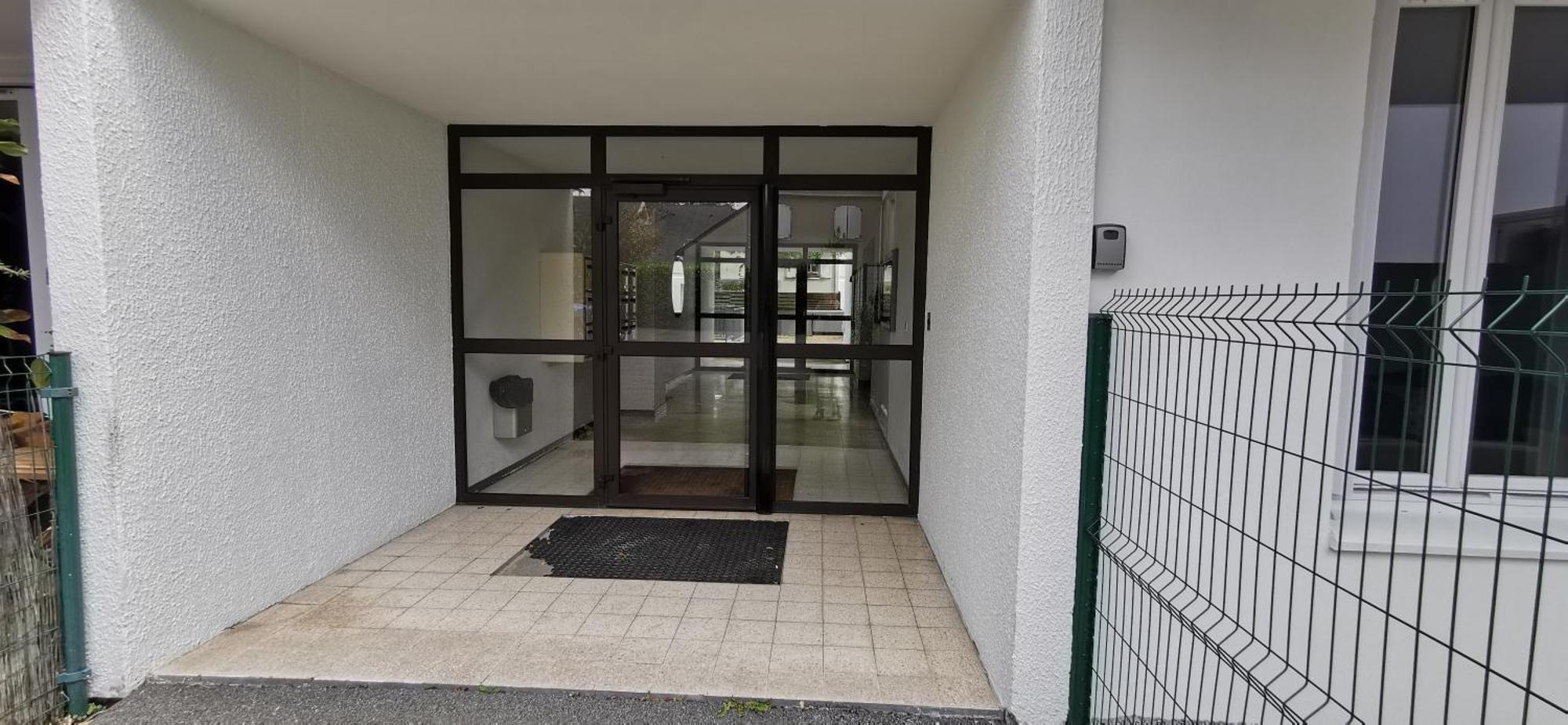 Le Patio Tram Paridis Apartment Nantes Exterior photo